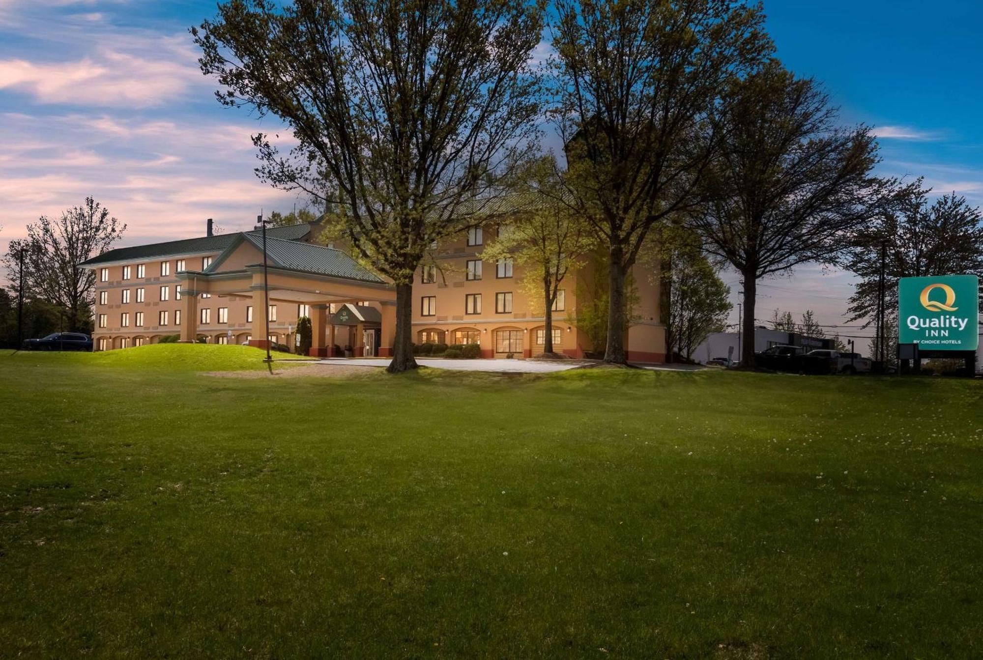 Quality Inn Near Princeton Lawrence Exterior foto